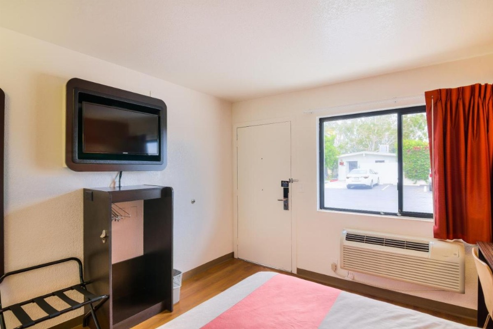 Motel 6-Camarillo, CA Image 12