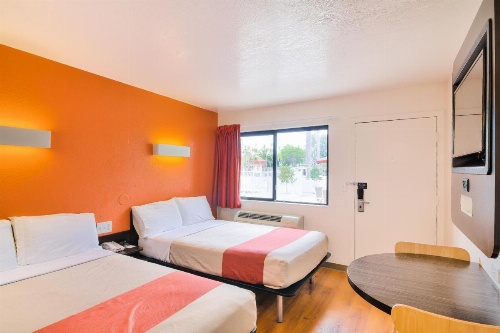 Motel 6-Camarillo, CA image 9